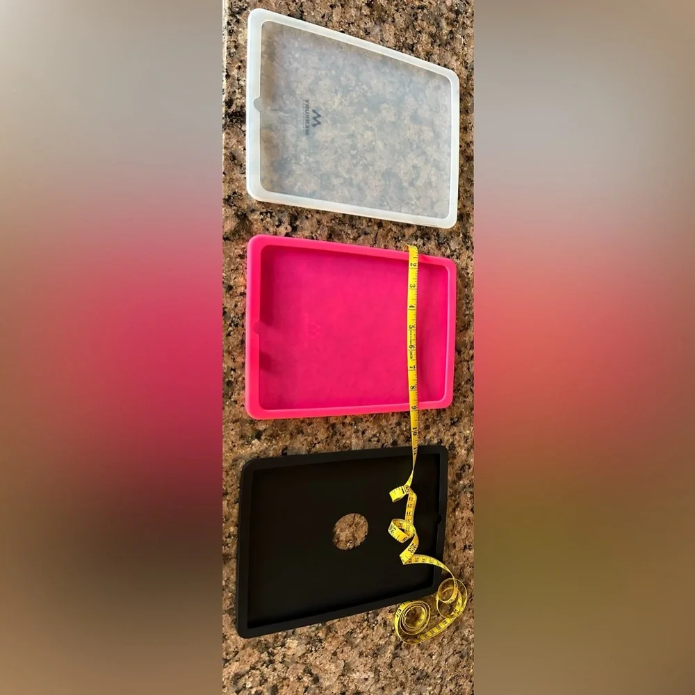 Post Merkury Innovations Silicon iPad Covers